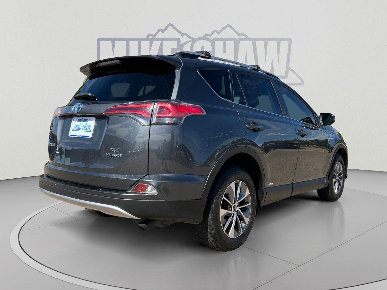 Used 2016 Toyota RAV4 XLE AWD/4WD image 5
