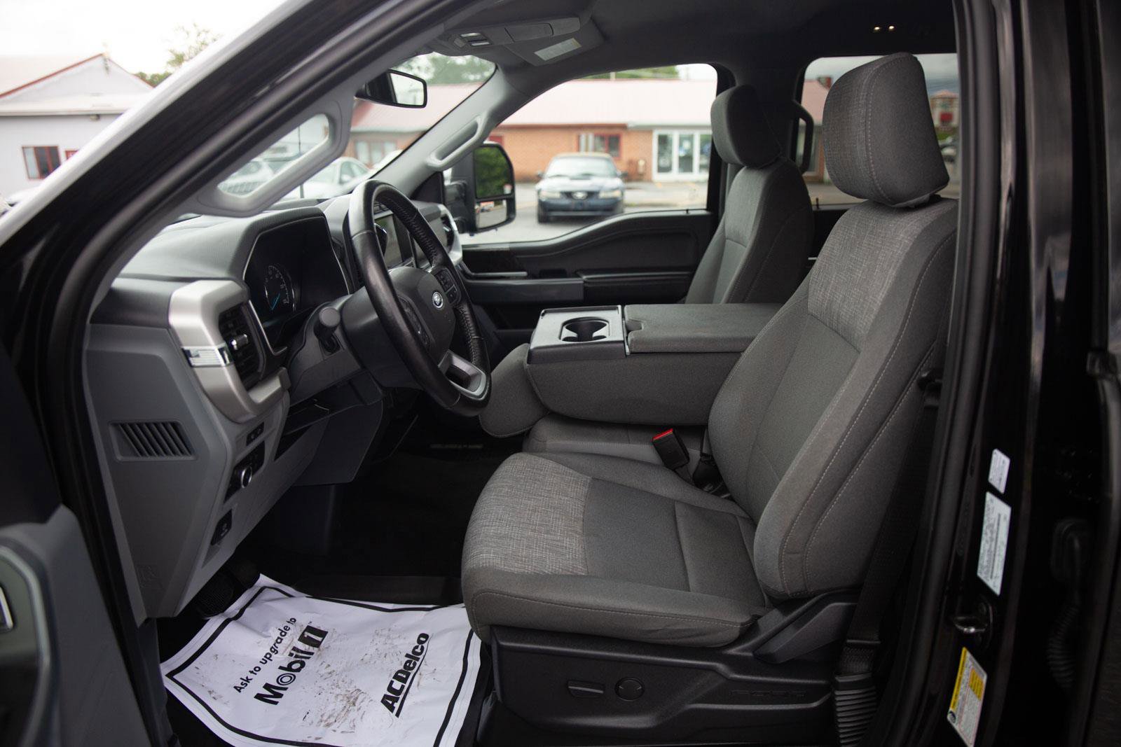 Used 2022 Ford F150 XLT w/ Equipment Group 301A Mid image 4