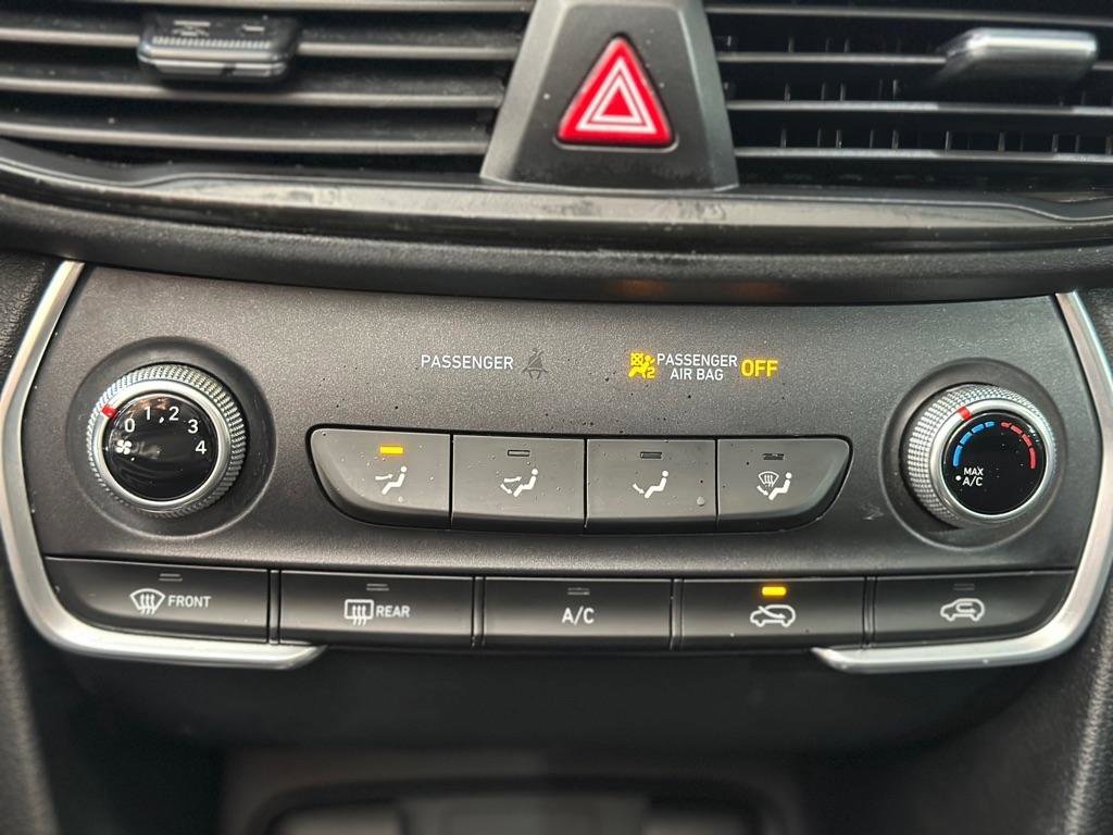 Used 2020 Hyundai Santa Fe SE FWD image 17