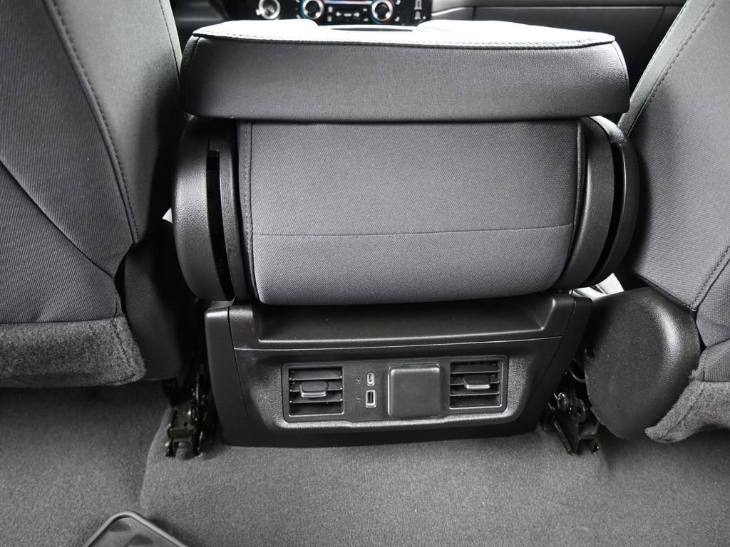 Used 2023 Chevrolet Silverado 1500 LT image 38