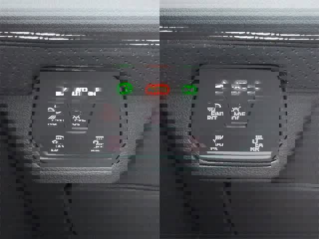 Used 2024 Volkswagen Atlas SEL Premium R-Line image 42