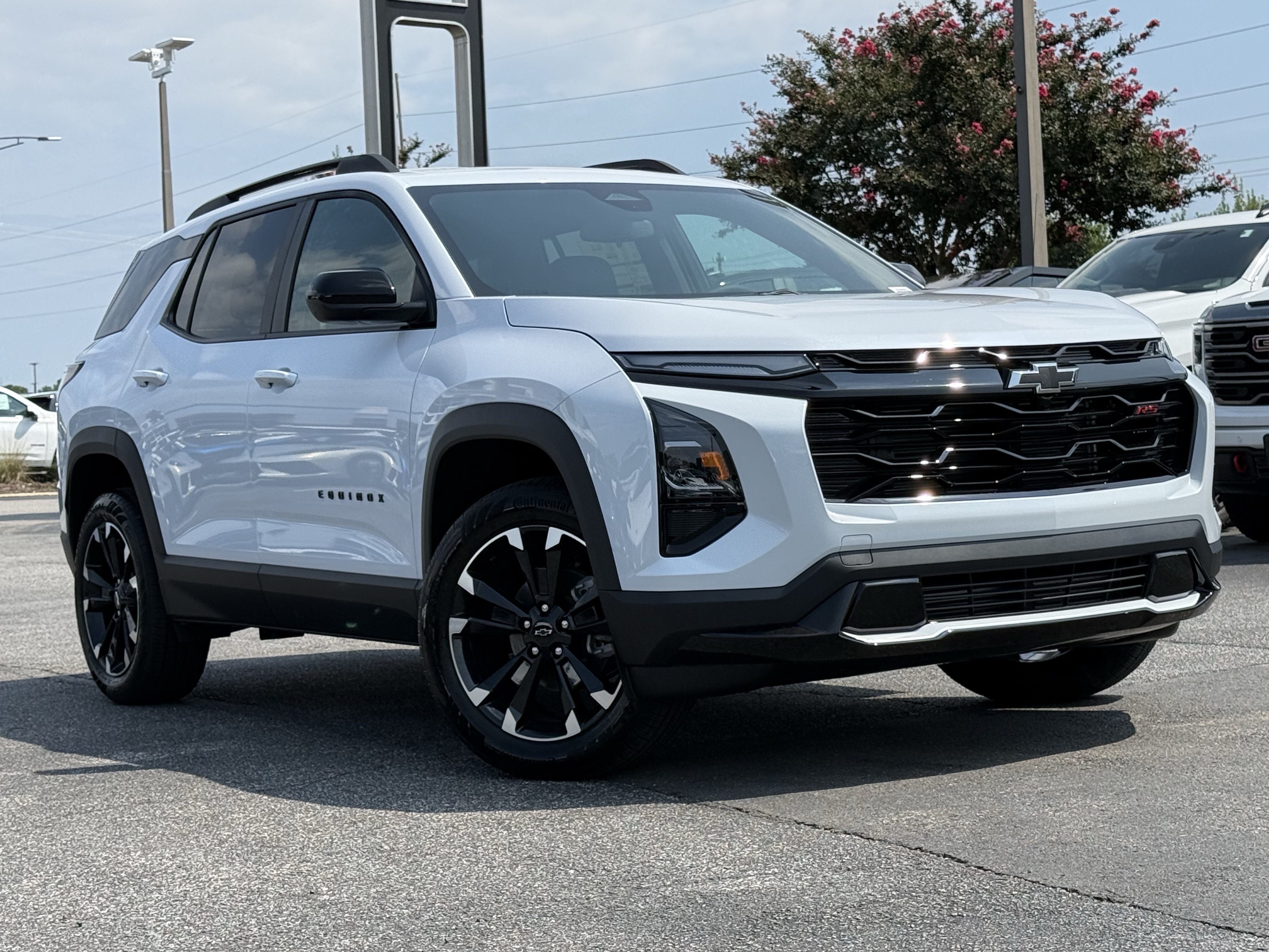 New 2027 Chevrolet Equinox RS AWD/4WD image 2