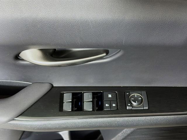 Used 2020 Lexus UX 250h F Sport w/ F Sport Premium Package image 19