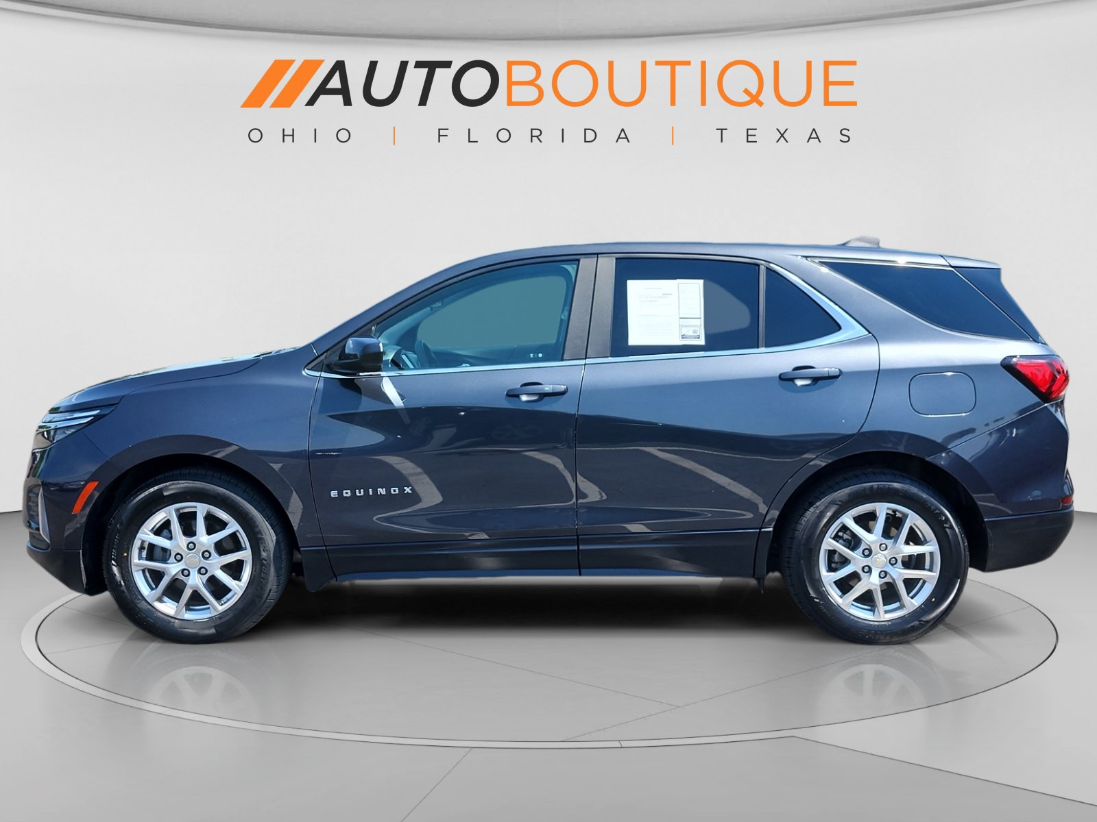Used 2023 Chevrolet Equinox LT FWD image 2