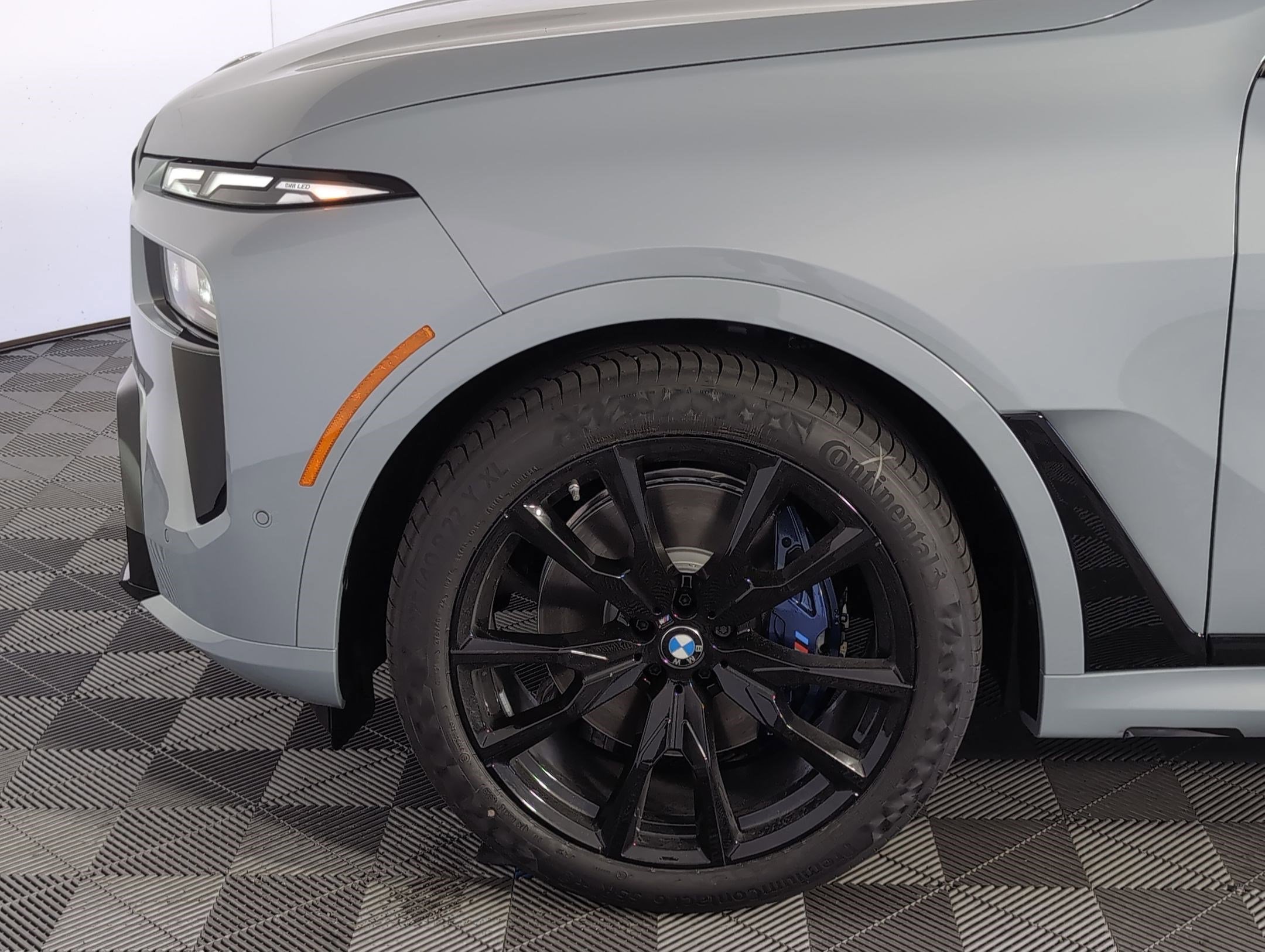 New 2026 BMW X7 xDrive40i w/ M Sport Package image 9