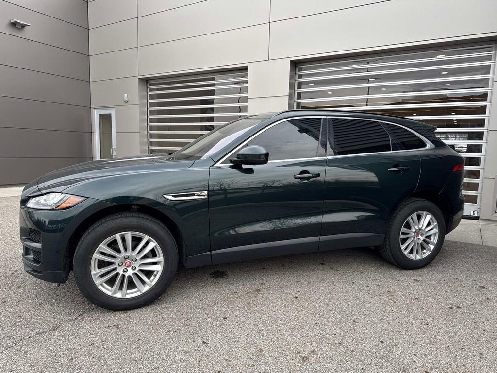 Used 2018 Jaguar F-PACE Prestige image 3