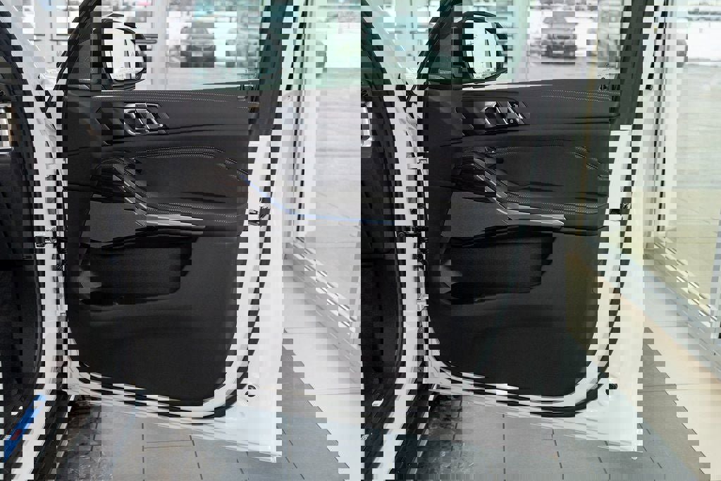 New 2026 BMW X5 xDrive50e w/ Premium Package image 20