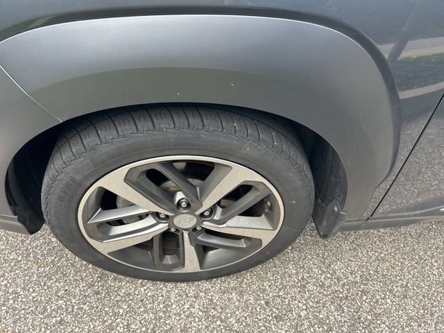 Used 2018 Hyundai Kona Limited image 11