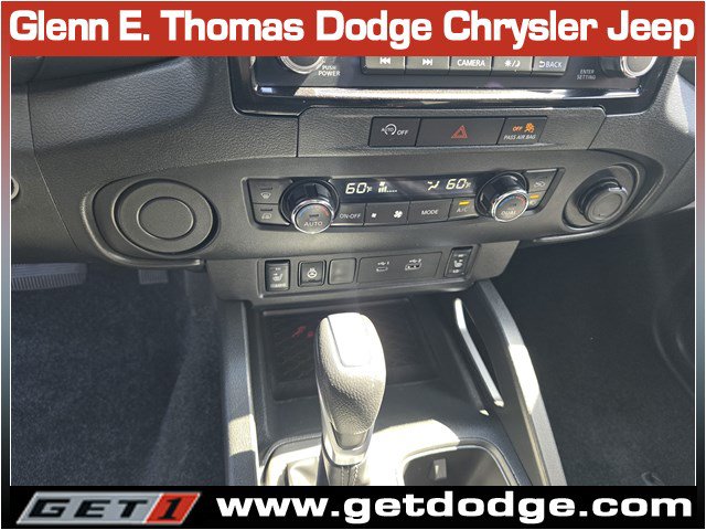 Used 2024 Nissan Frontier SL RWD image 18