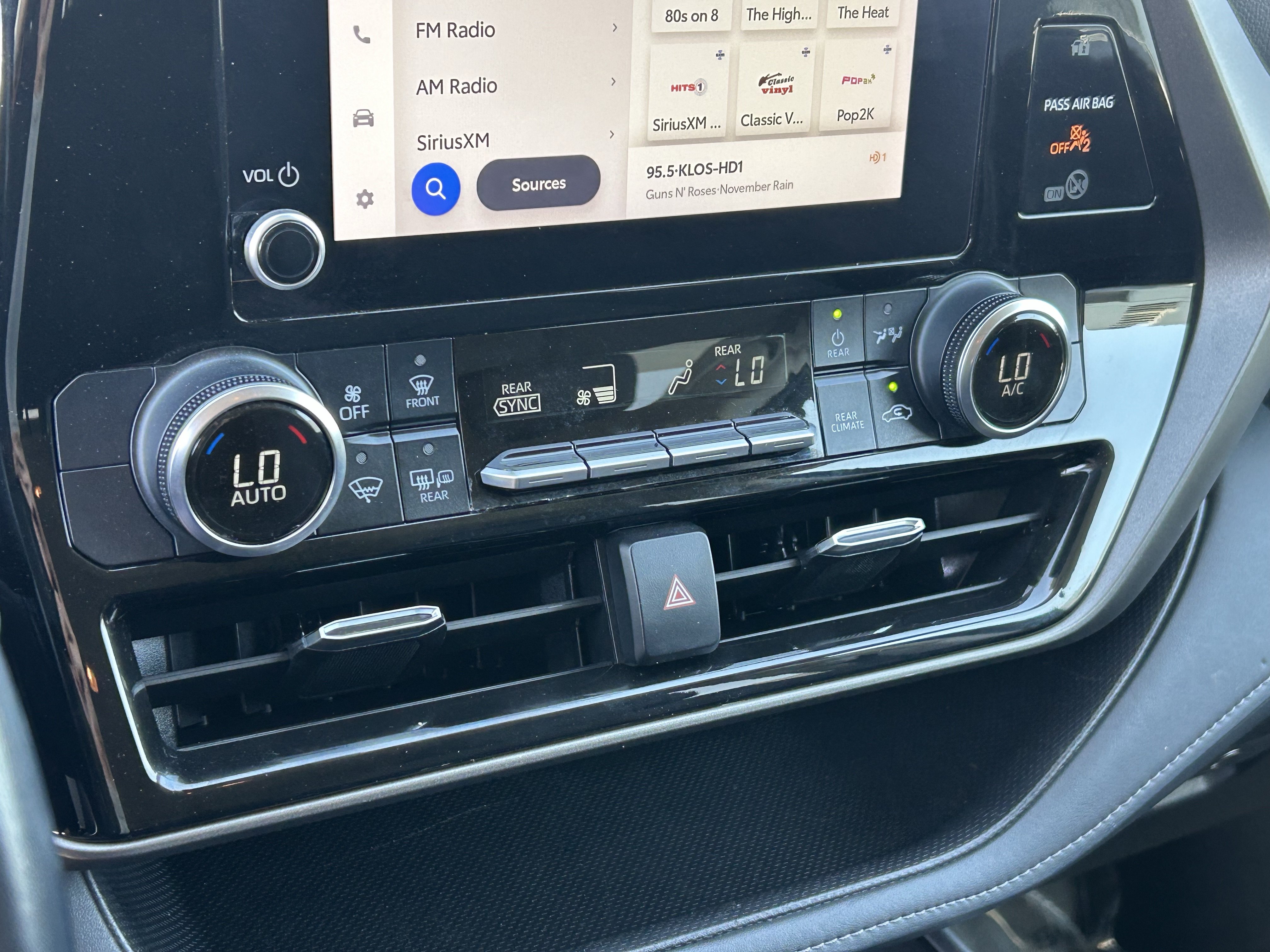 Certified 2023 Toyota Highlander LE FWD image 23