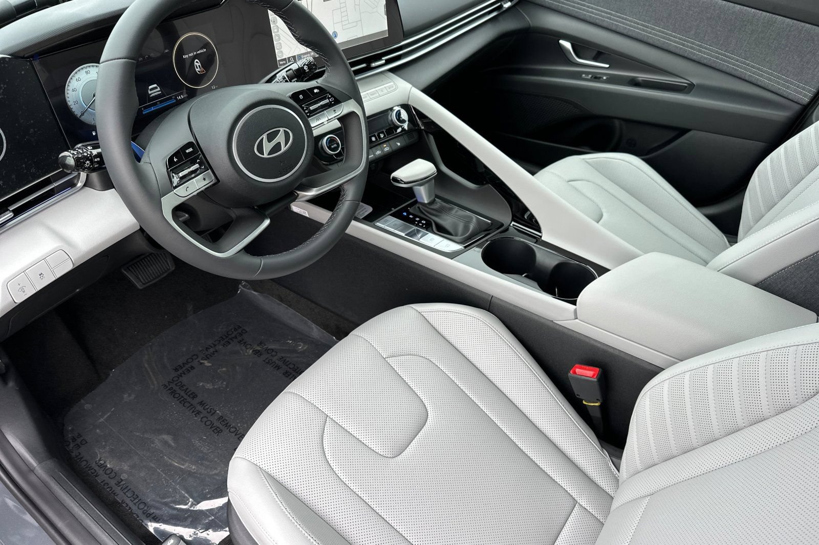 New 2026 Hyundai Elantra Limited FWD image 9