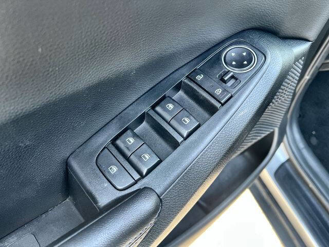 Used 2023 Kia Seltos S image 22