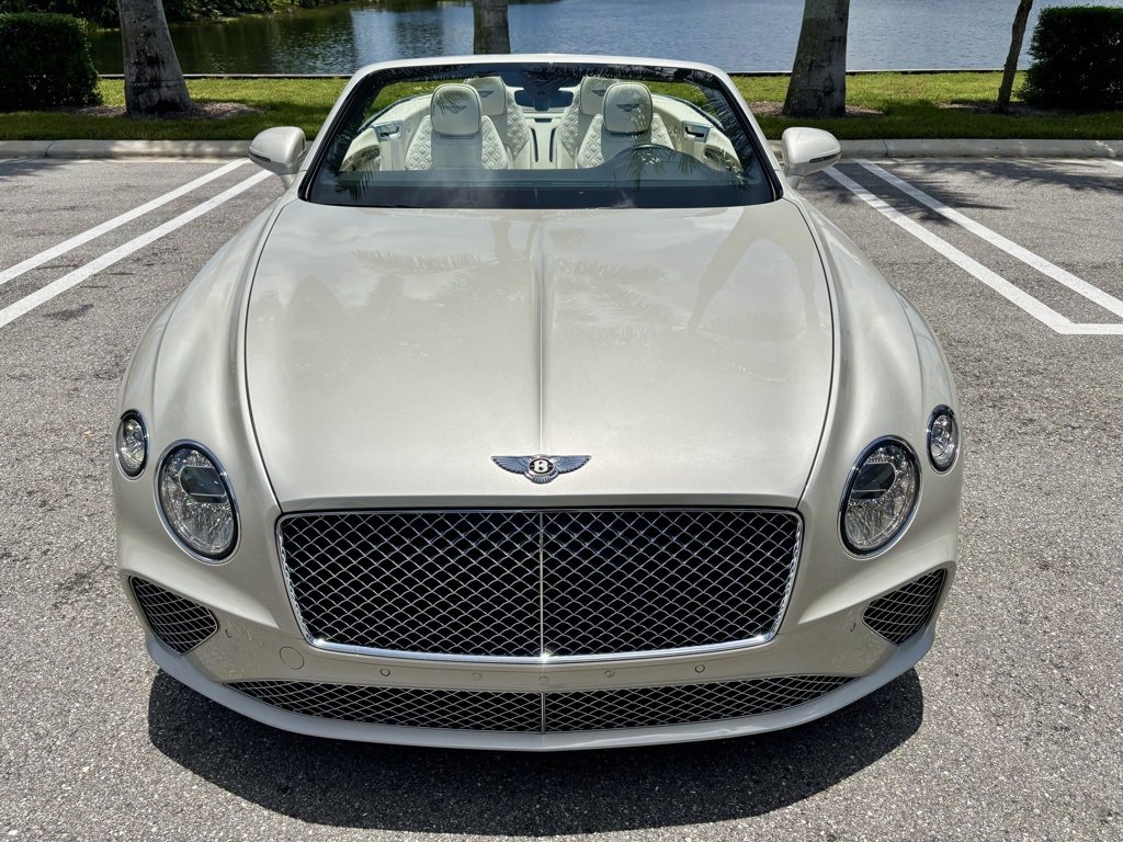 Used 2020 Bentley Continental GT image 3
