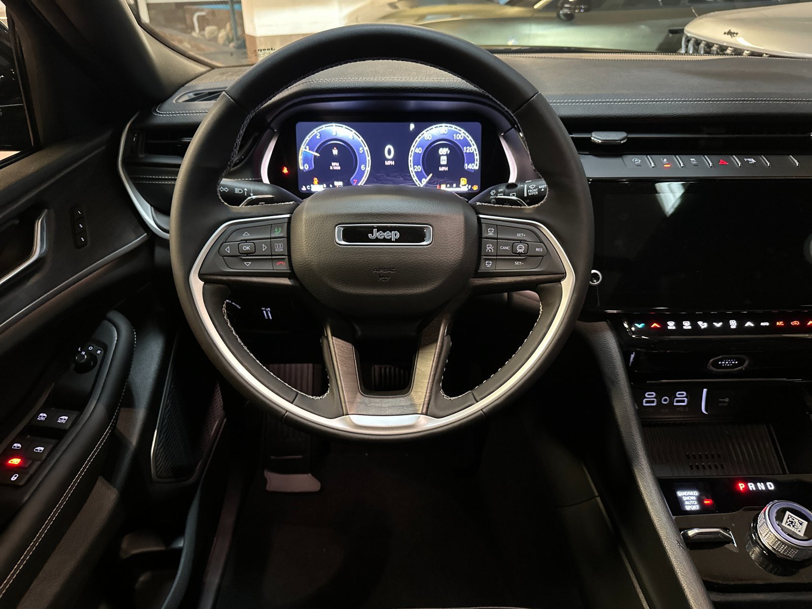 New 2026 Jeep Grand Cherokee L Limited AWD/4WD image 13