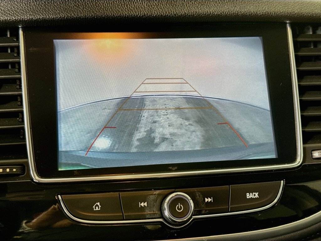 Used 2018 Buick Encore Preferred FWD image 18