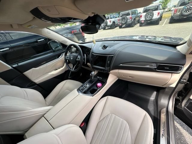 Used 2022 Maserati Levante Modena AWD/4WD image 14