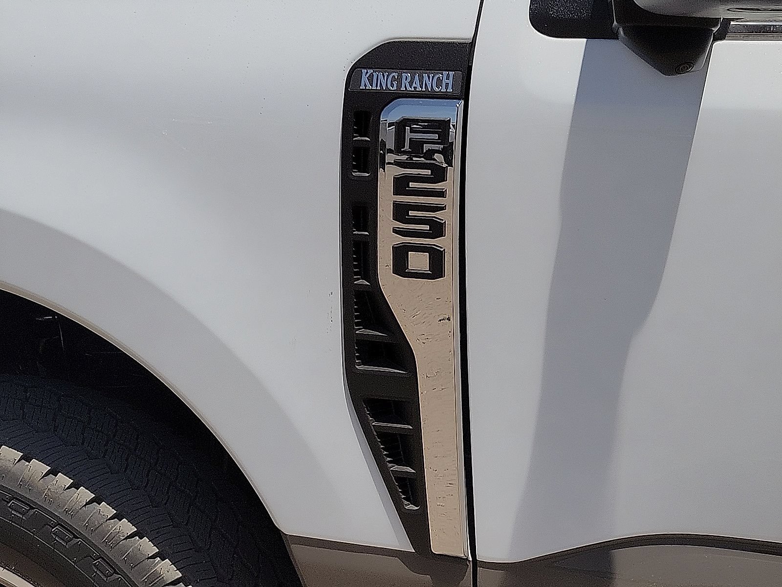 New 2026 Ford F250 King Ranch AWD/4WD image 9