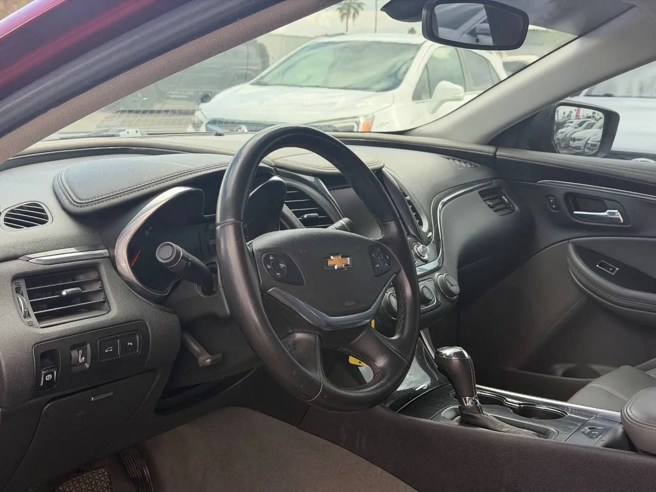 Used 2017 Chevrolet Impala LT w/ Convenience Package FWD image 19