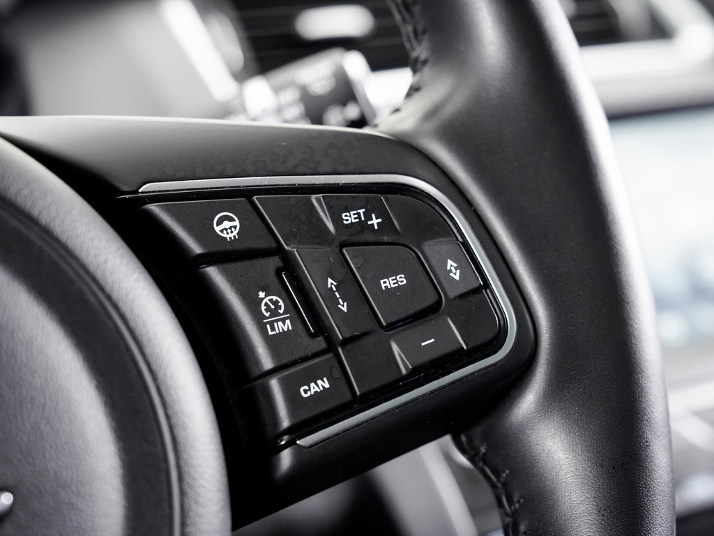 Used 2018 Jaguar E-PACE S image 13