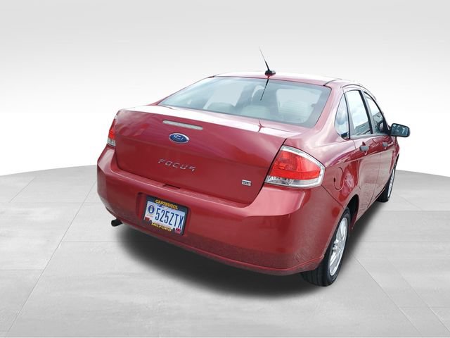 Used 2010 Ford Focus SE FWD image 4
