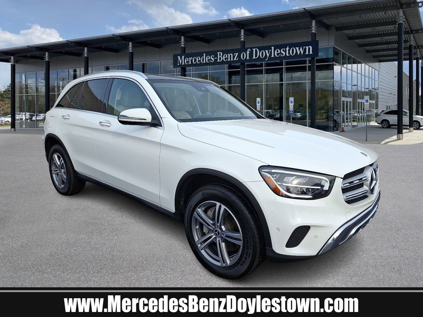 Certified 2022 Mercedes-Benz GLC 300 4MATIC image 1