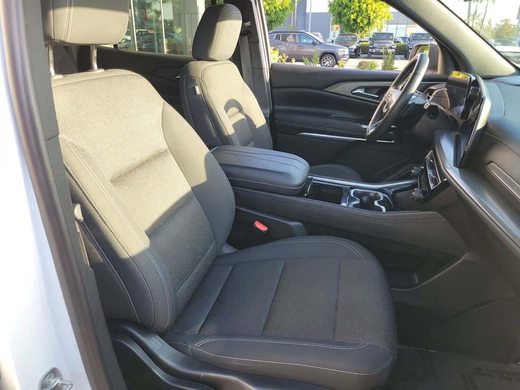 Used 2024 Chevrolet Traverse LS w/ LPO, Floor Liner Package FWD image 18