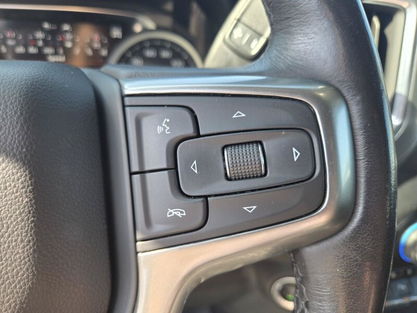 Used 2021 Chevrolet Silverado 1500 LTZ w/ LTZ Premium Package AWD/4WD image 10