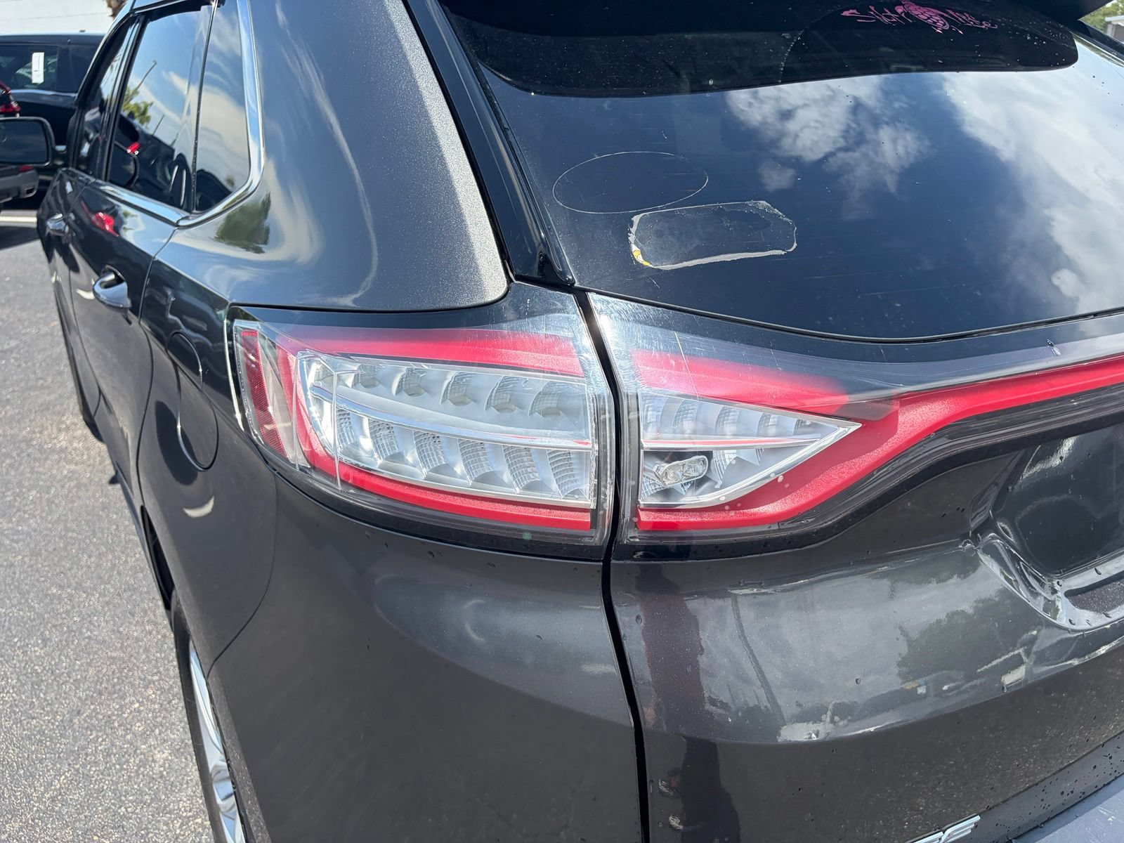Used 2018 Ford Edge SEL w/ Equipment Group 201A FWD image 18