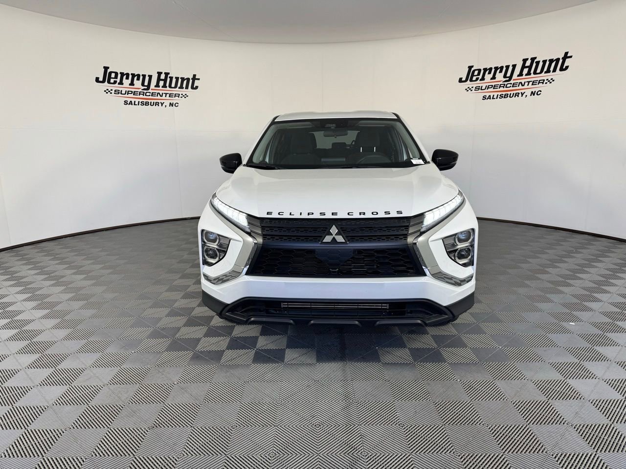 Used 2024 Mitsubishi Eclipse Cross LE image 6