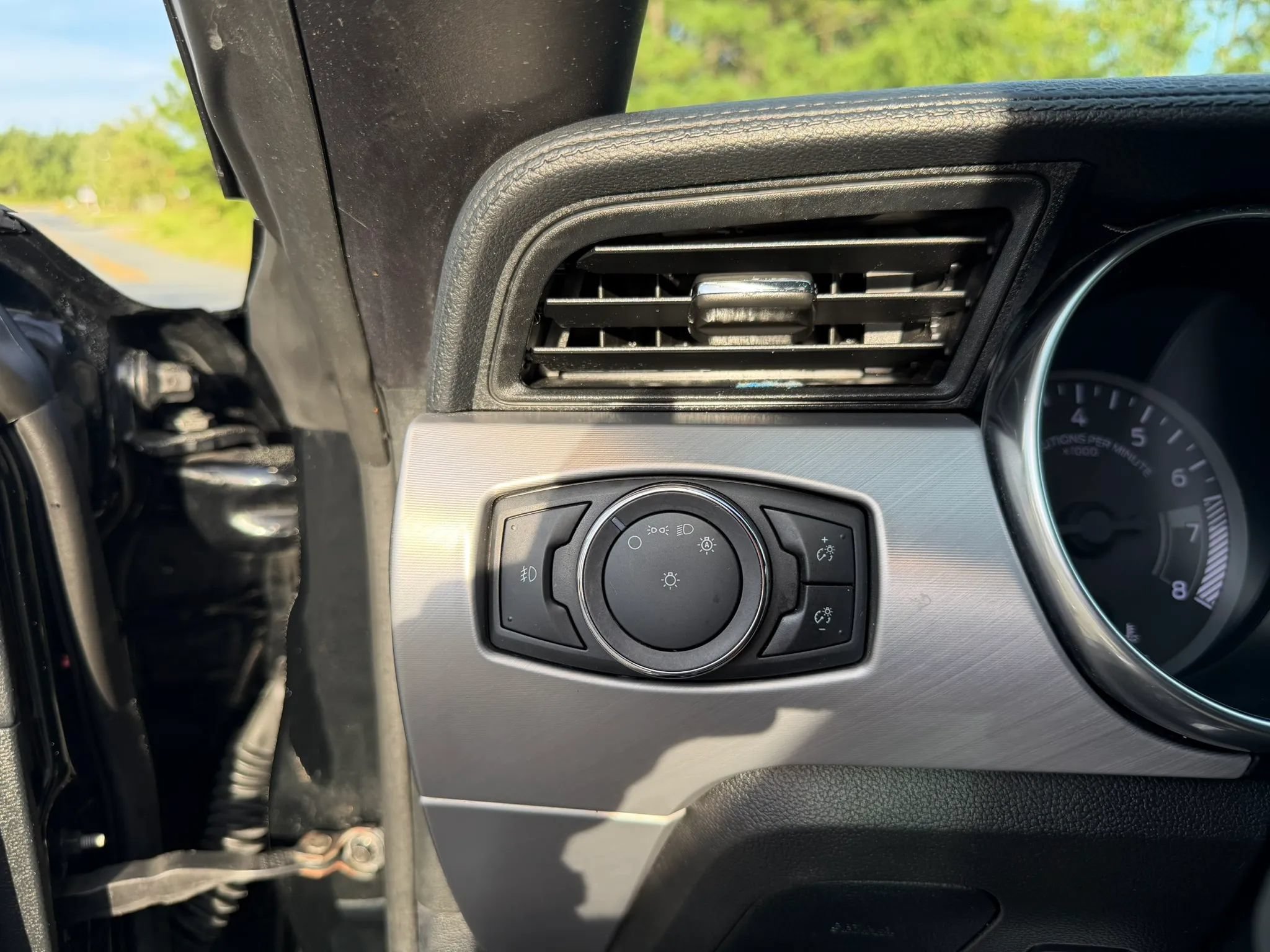 Used 2020 Ford Mustang Premium RWD image 16