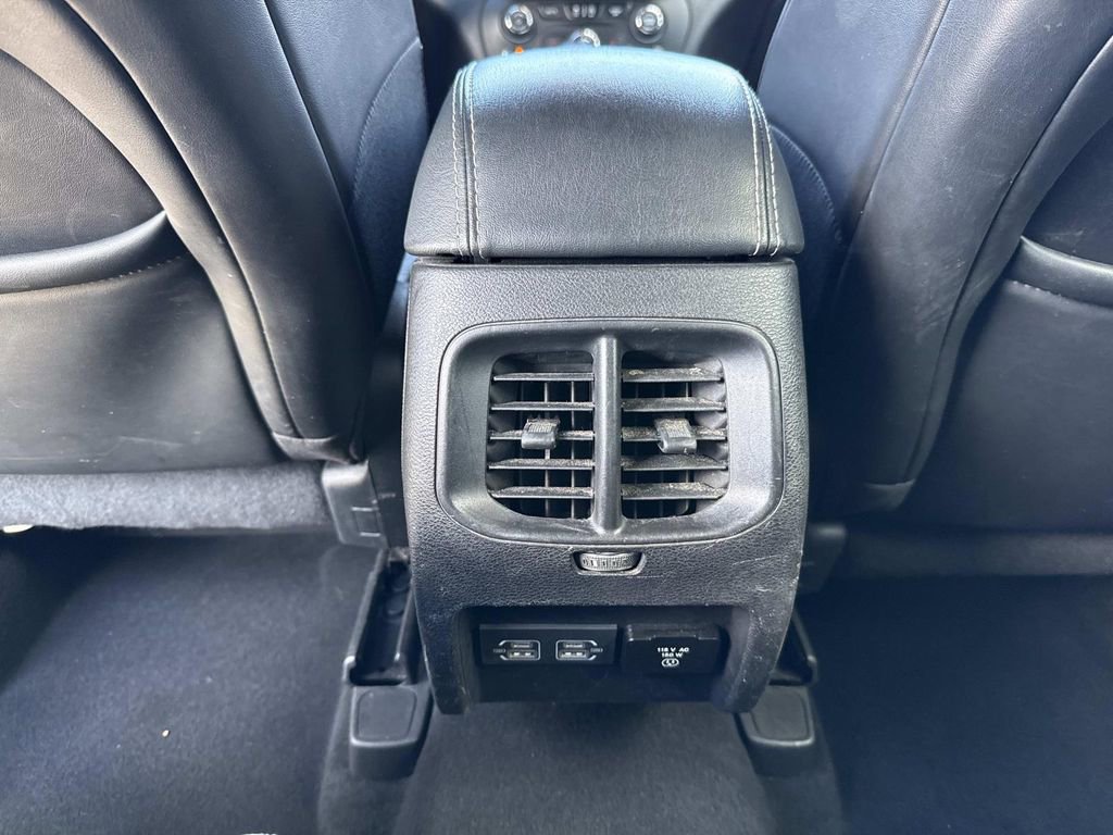 Used 2021 Jeep Cherokee Latitude Lux 80th Anniv w/ Quick Order Package 2YU 80th image 22