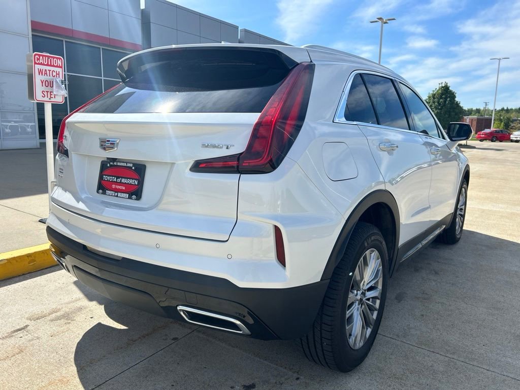 Used 2024 Cadillac XT4 Premium Luxury w/ Active Safety Package AWD/4WD image 10