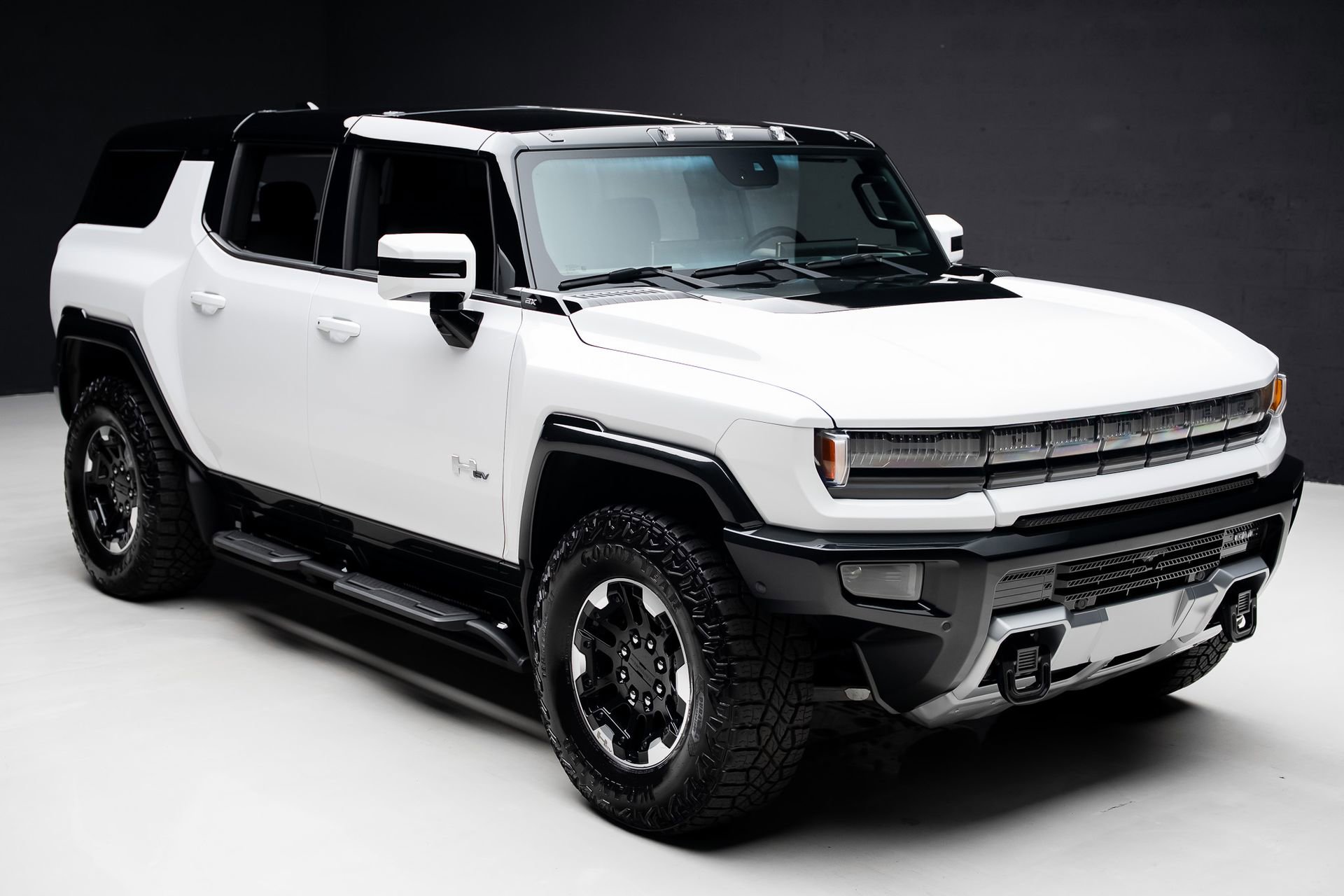 Used 2024 GMC Hummer EV 2X w/ Extreme Off-Road Package image 41
