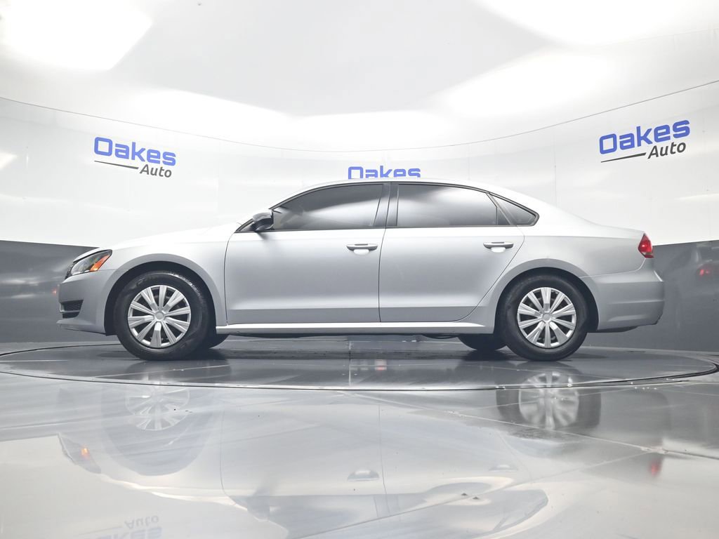 Used 2014 Volkswagen Passat 1.8T S image 34