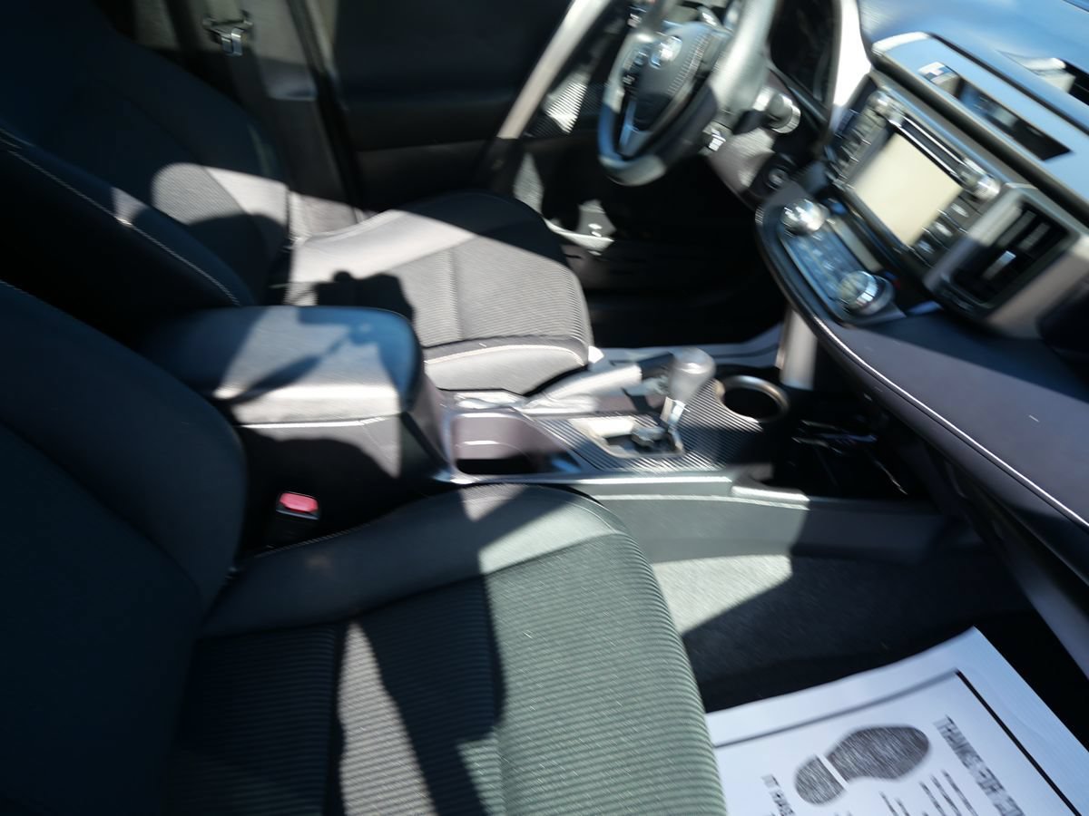 Used 2015 Toyota RAV4 XLE AWD/4WD image 26