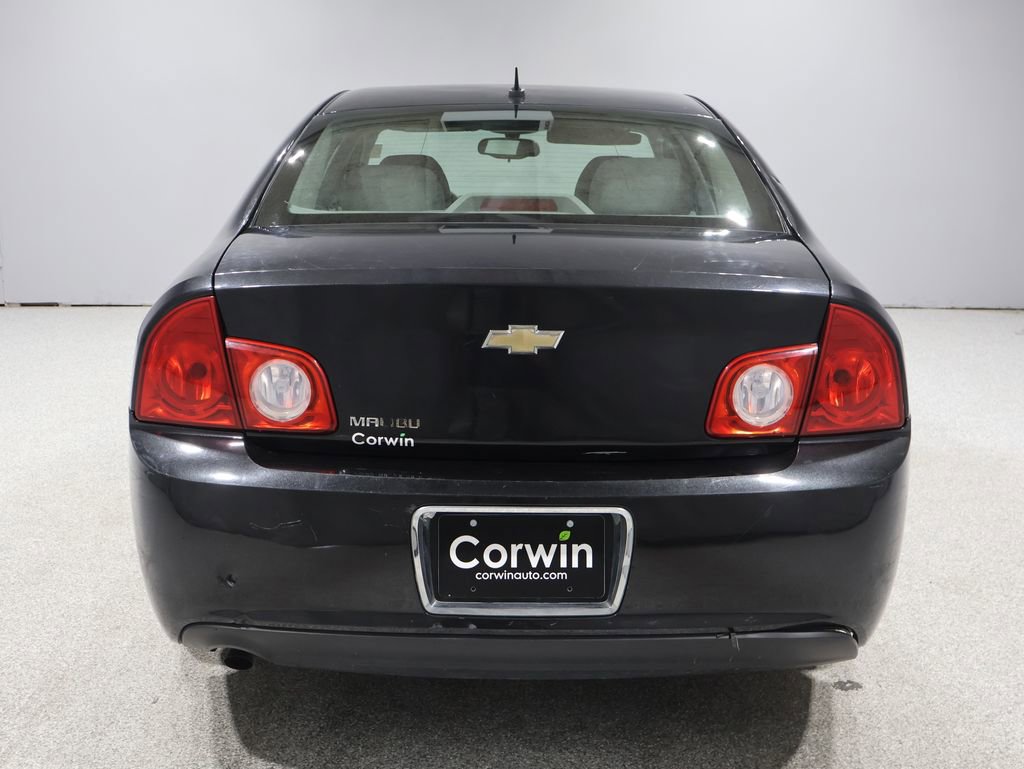 Used 2010 Chevrolet Malibu LS image 3