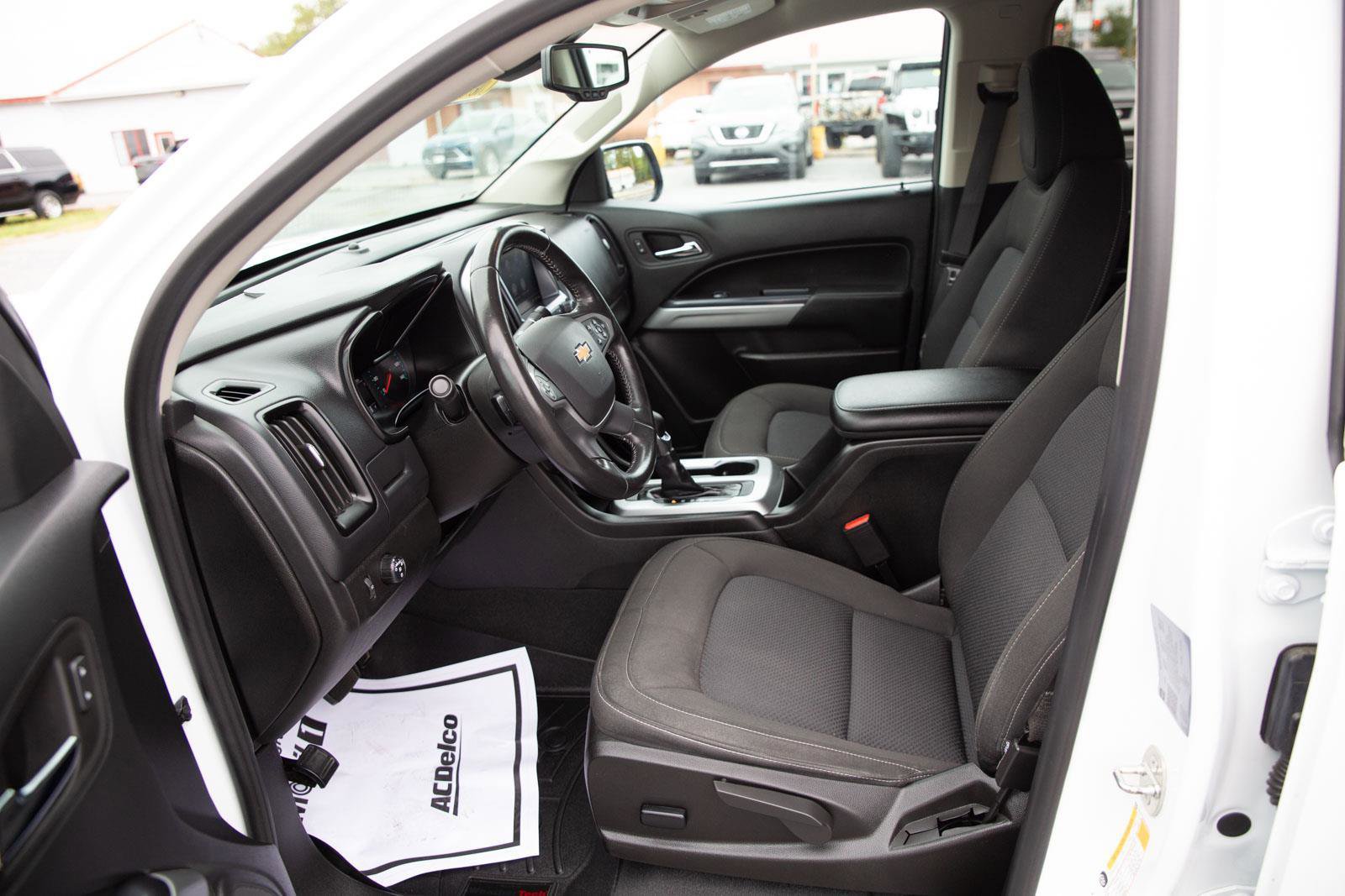 Certified 2022 Chevrolet Colorado LT w/ LT Convenience Package image 22