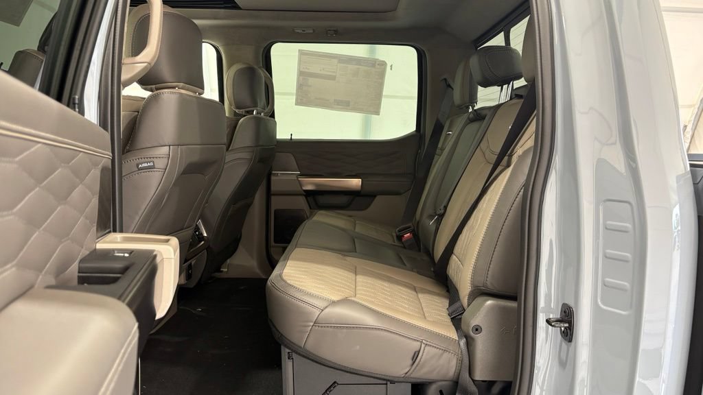 New 2026 Ford F350 Platinum w/ Platinum Plus Package AWD/4WD image 18
