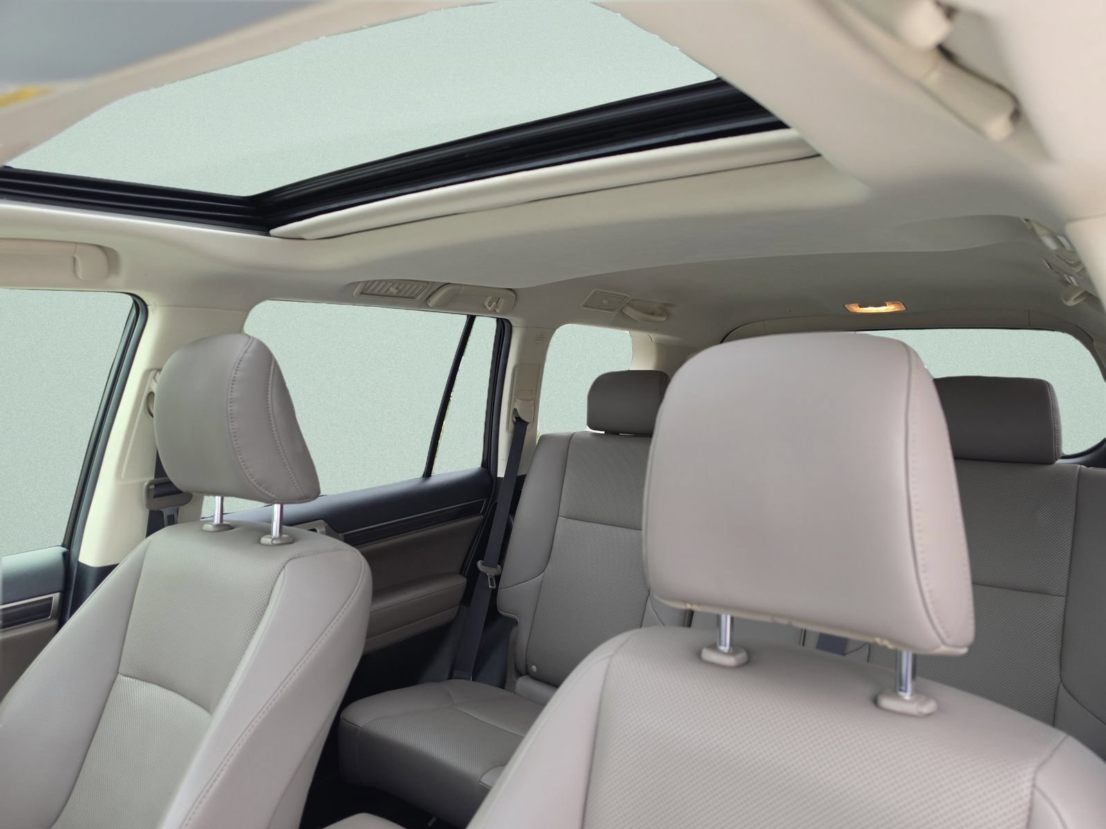 Used 2020 Lexus GX 460 Premium w/ Premium Package AWD/4WD image 23