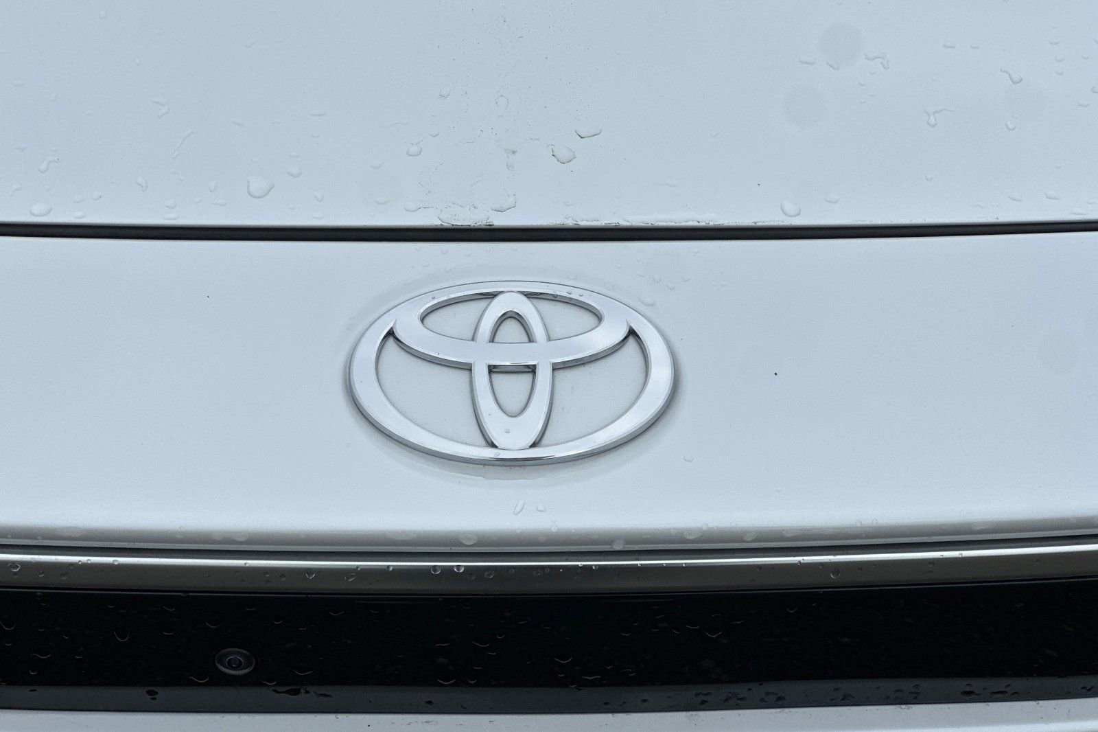 Used 2023 Toyota bZ4X Limited image 47