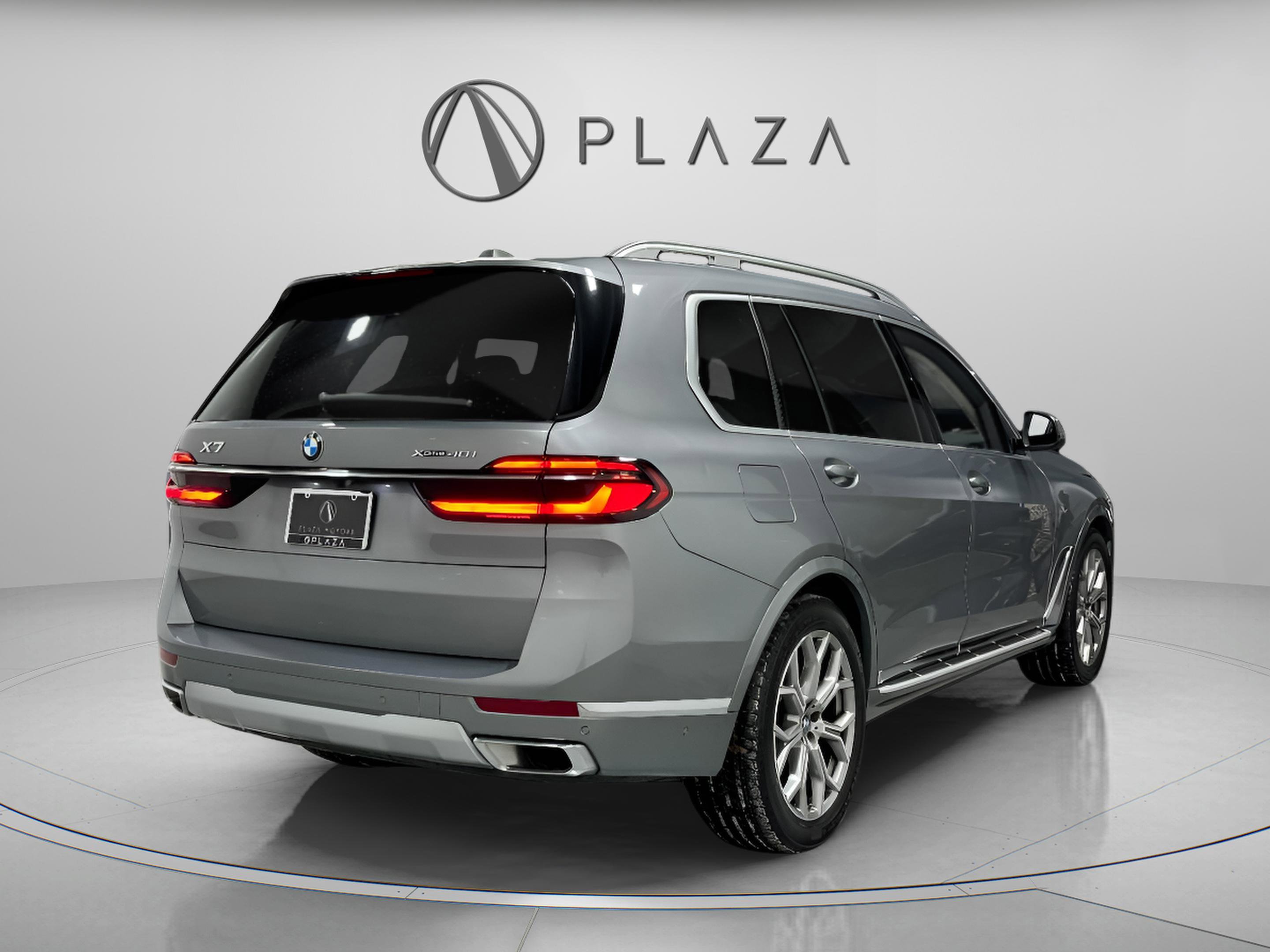 Used 2025 BMW X7 xDrive40i image 5