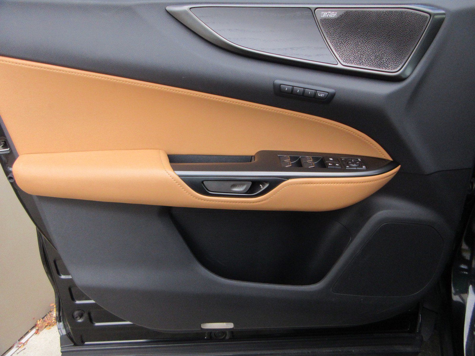 Used 2025 Lexus NX 350h AWD w/ Cold Area Package image 28