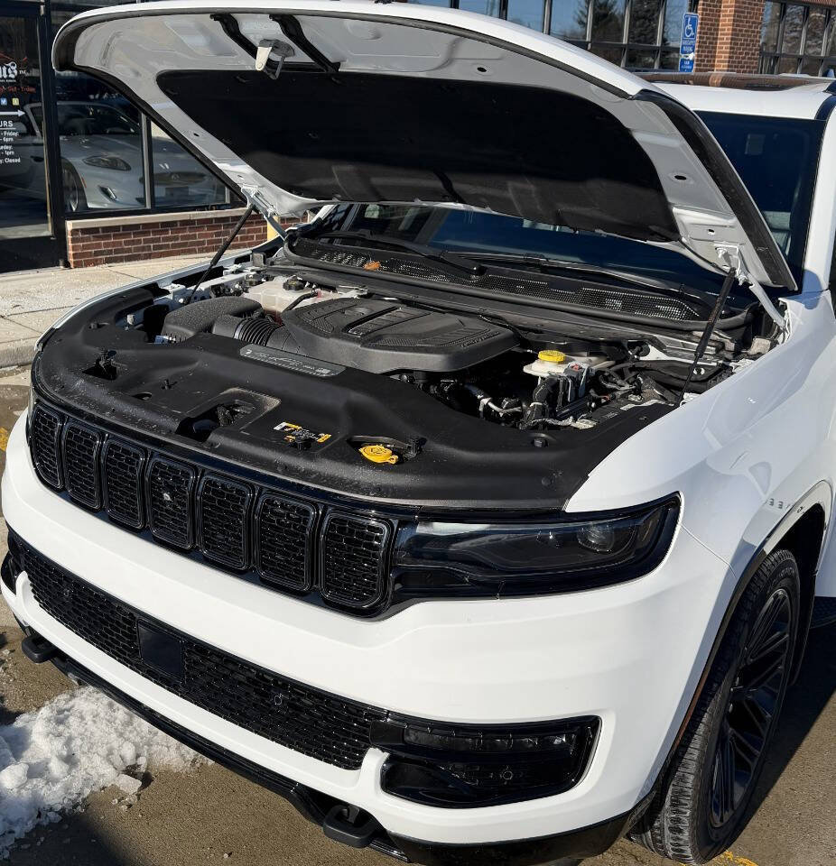 Used 2024 Jeep Wagoneer L Series II w/ Convenience Group I image 38