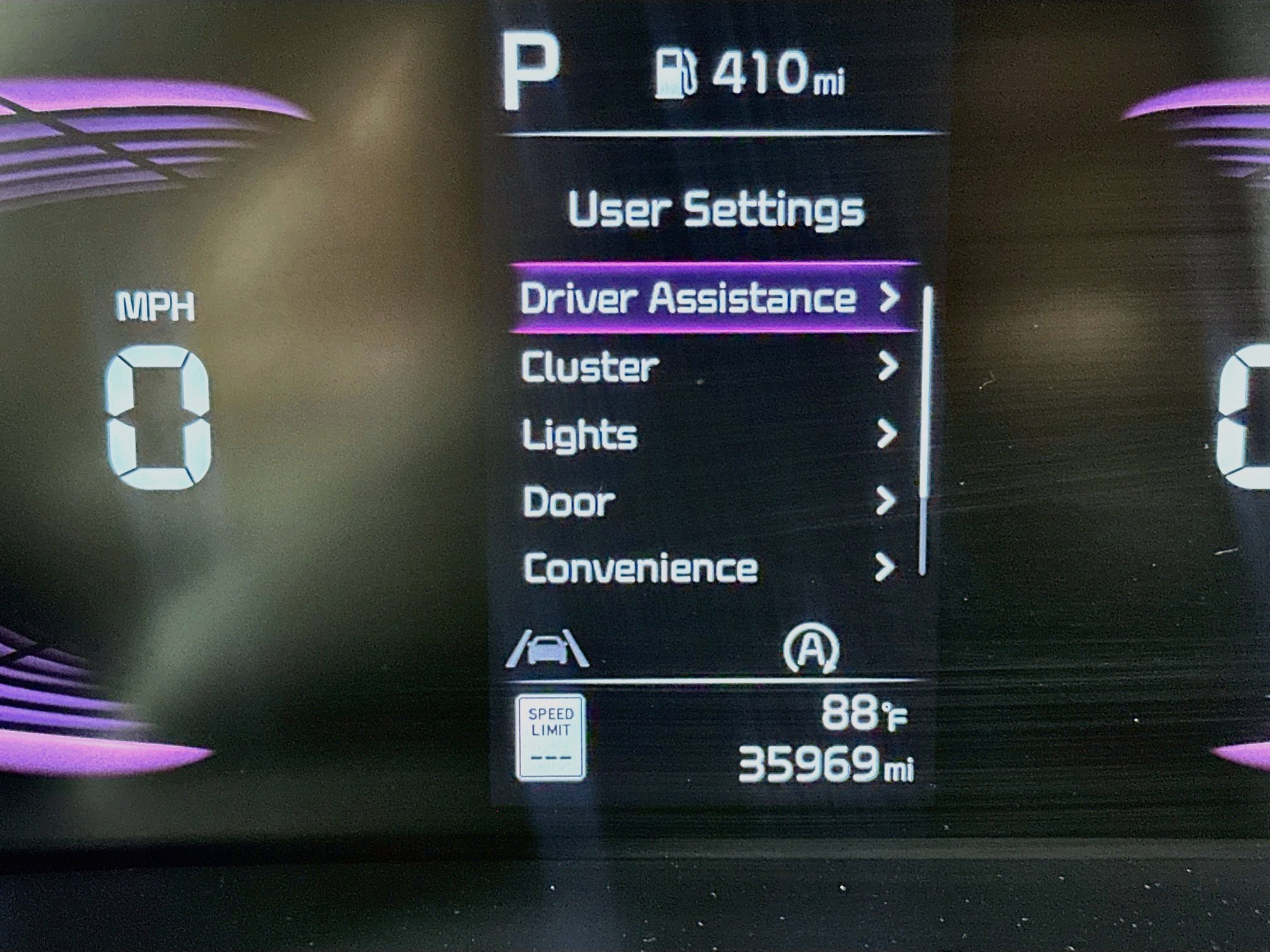 Used 2025 Kia Soul LX w/ LX Technology Package FWD image 19