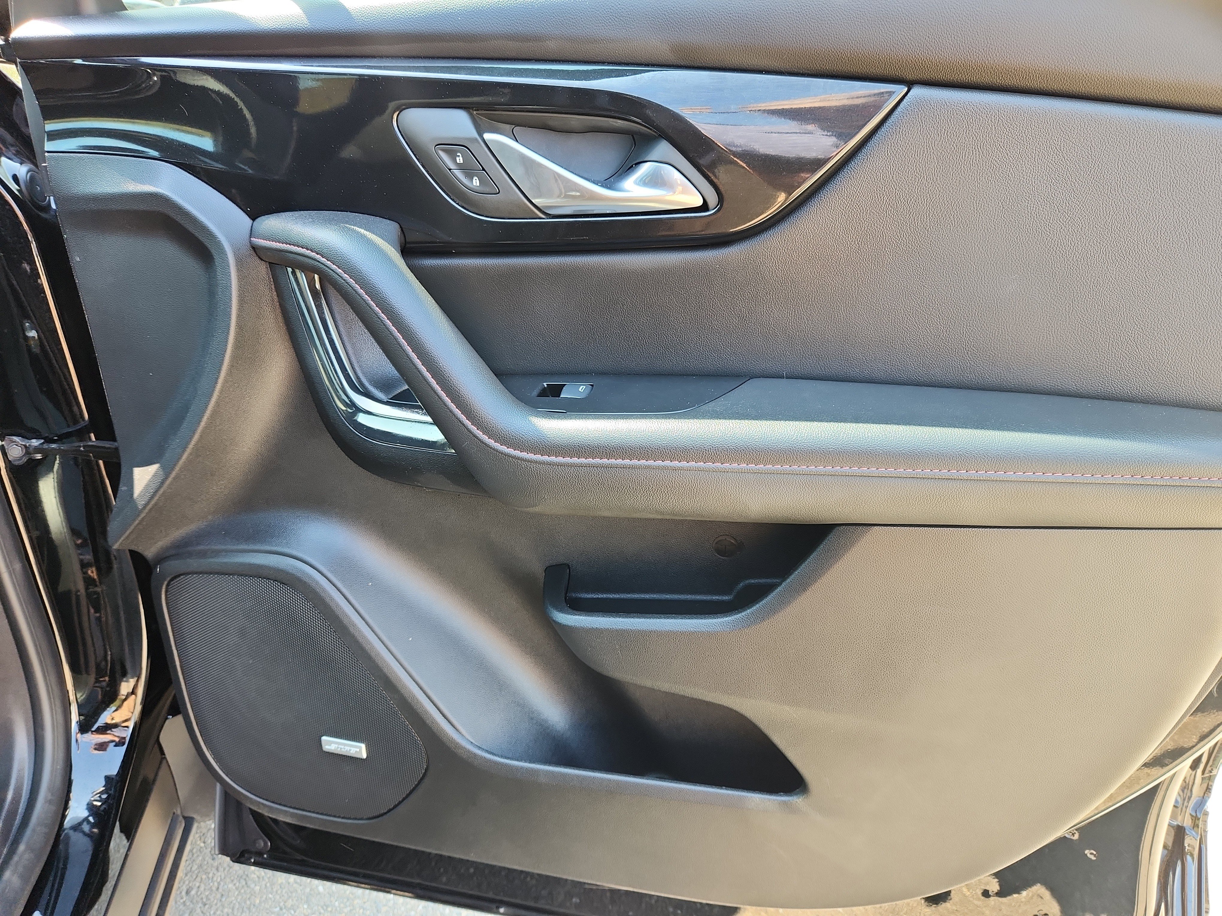Used 2025 Chevrolet Blazer RS w/ Driver Confidence II Package image 54