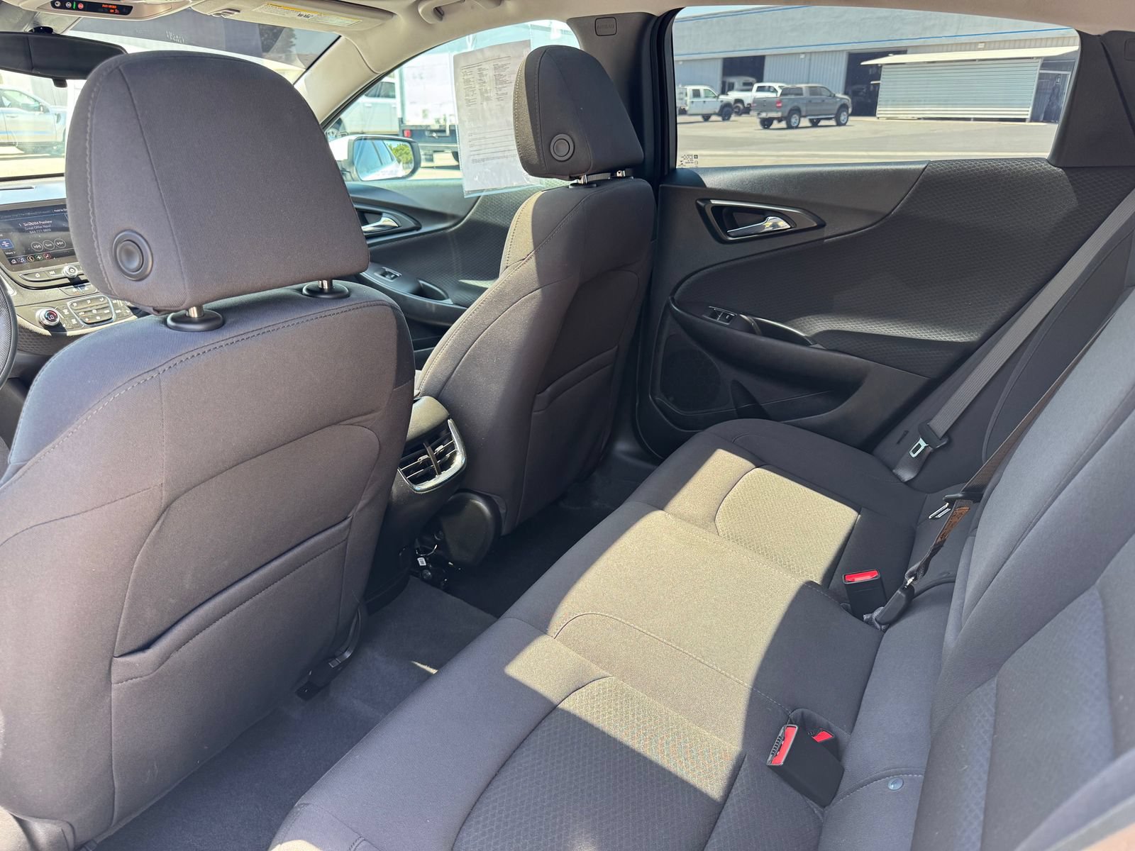 Used 2022 Chevrolet Malibu LT FWD image 14