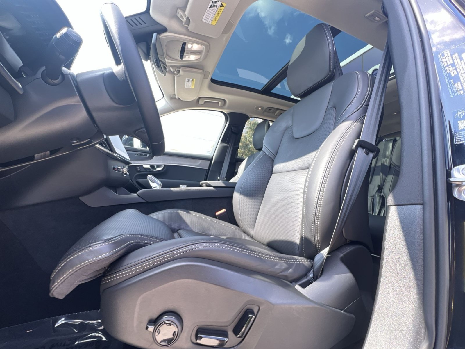 New 2026 Volvo XC90 B6 Ultra AWD/4WD image 13