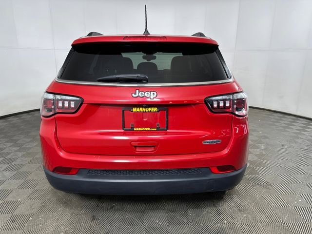 Used 2019 Jeep Compass Latitude image 4