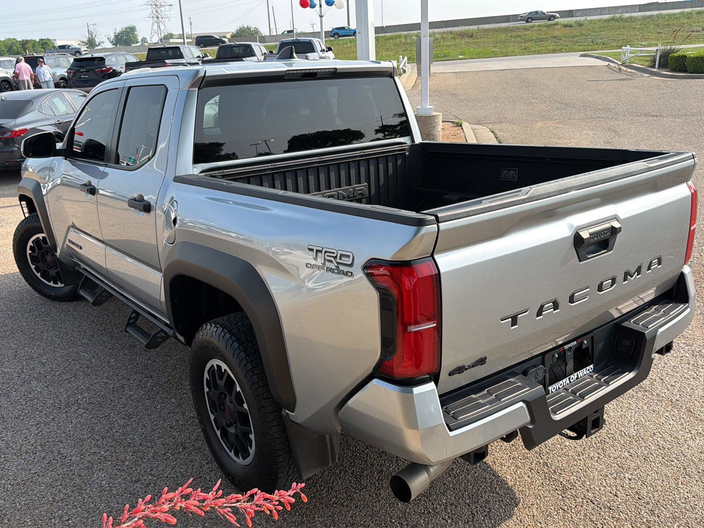 Used 2024 Toyota Tacoma TRD Off-Road AWD/4WD image 5