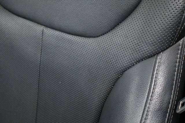 Used 2020 Hyundai Santa Fe Limited FWD image 13